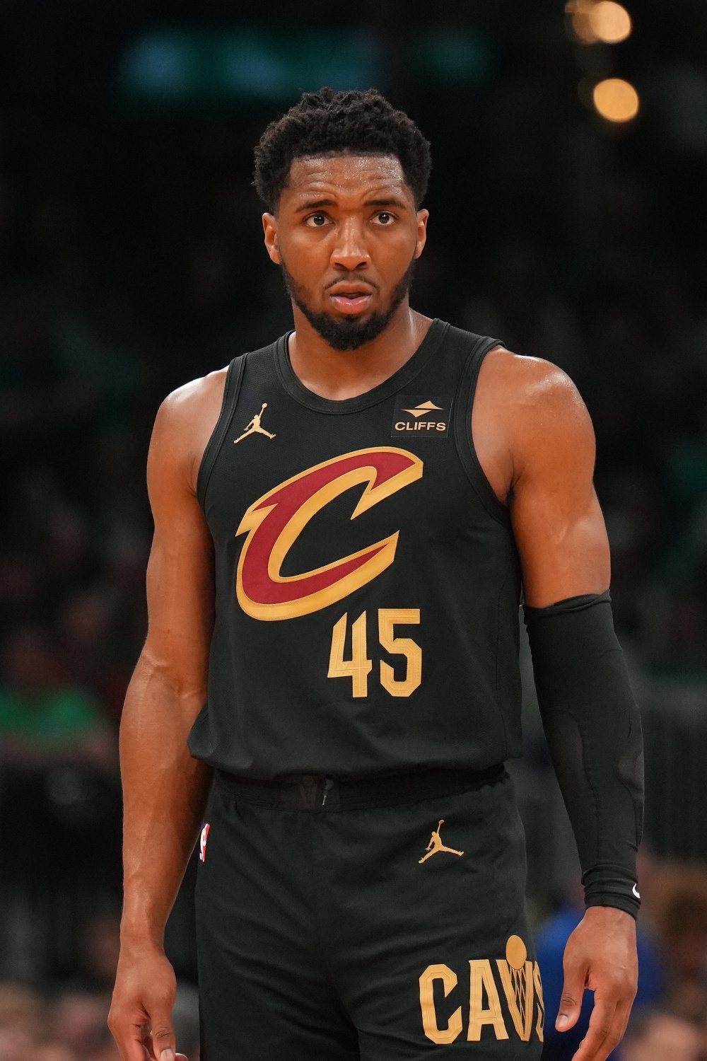 官方：乌兹别克斯坦裁判纳贾法列夫将执法海港客战武里南联（官宣：乌兹别克主裁纳贾法列夫将吹罚海港客场对阵武里南联）