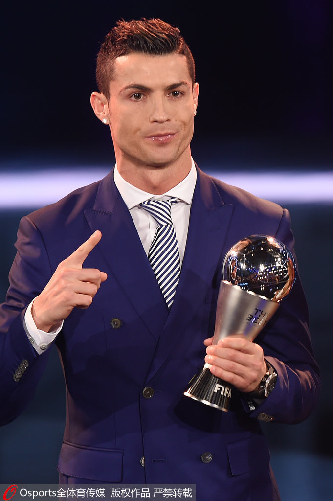 都体：尤文图斯希望在冬窗签扎卡，桑德兰要价超1500万欧（都灵体育报：尤文图斯冬窗欲签扎卡，桑德兰要价超过1500万欧元）