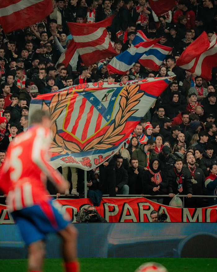 斯维拉尔：不意外我们目前排名榜首，但不该过早关注积分榜（斯维拉尔：领跑并不意外，但现在谈积分榜为时尚早）