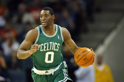 3C：骨上的钢板是我考虑退役原因之一；弗里克说表现好能抽烟（3C：体内钢板让我起了退役念头；弗里克称发挥好可抽烟）