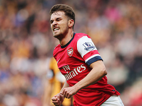 篮球篮网球员赛前热身状态良好（篮网队球员赛前热身状态上佳）