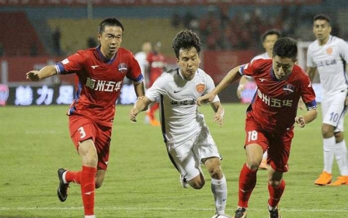 英媒评英超赛季30人：哈兰德居首赖斯第2，曼联仅B费上榜（英媒评选英超赛季30强：哈兰德第一、赖斯第二，曼联唯有B费入围）