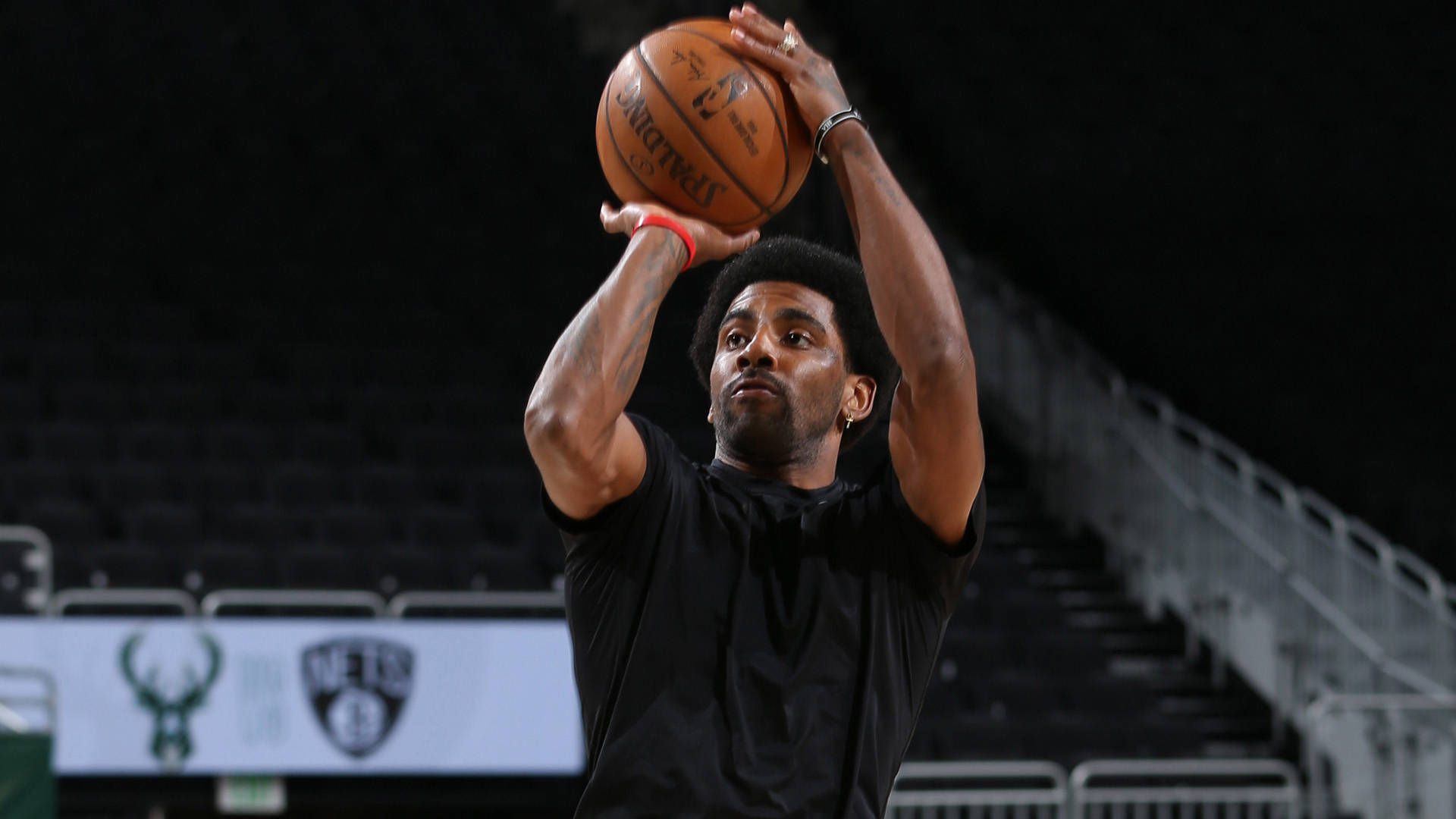 DO：由于工资高&合同长等因素，伊万-托尼短期内不会离开沙特（报道：高薪与长约在身，伊万-托尼短期内难以离开沙特）