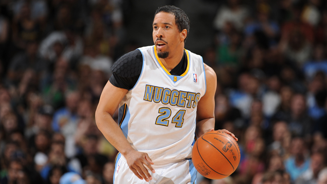 凭借卓越的 凭借卓越的